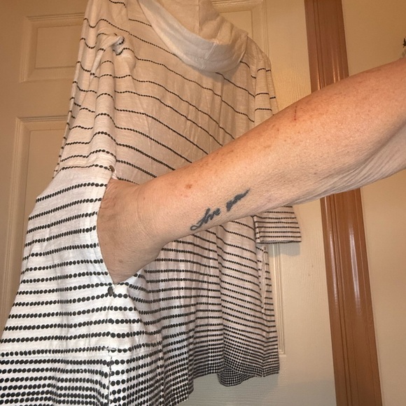 Chico's Black and White Striped Hooded Cardigan-NWT-M - Picture 3 of 7